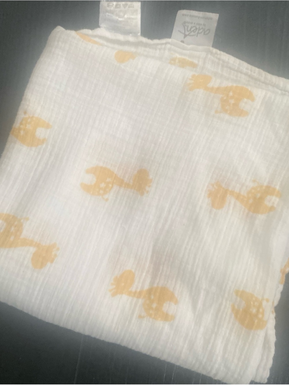 ADEN + ANAIS Summer Cotton Muslin Blanket Giraffe Print Golden Yellow White